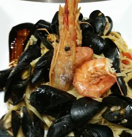 ゲストハウス Antica リンツ